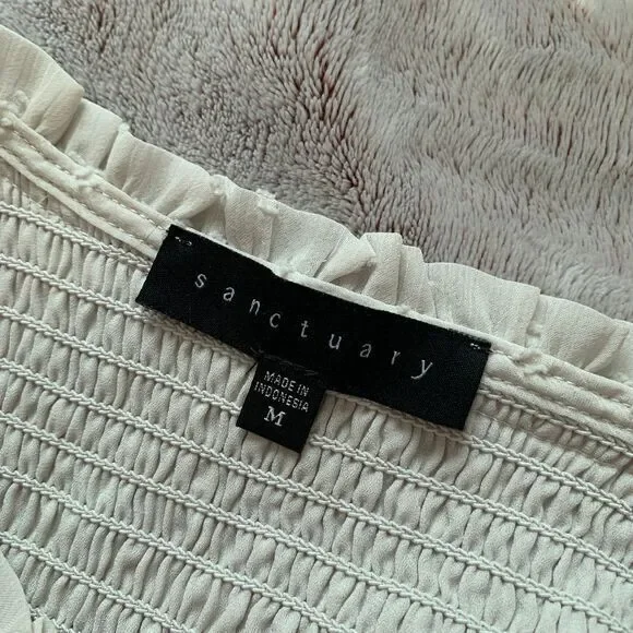 Sanctuary Womens Medium Top Beige Swiss Dot Smocked‎ Cold Shoulder Blouse Ruffle - Picture 5 of 6